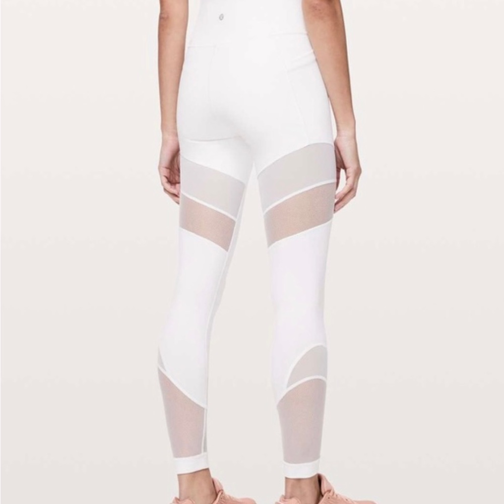 White Lululemon leggings